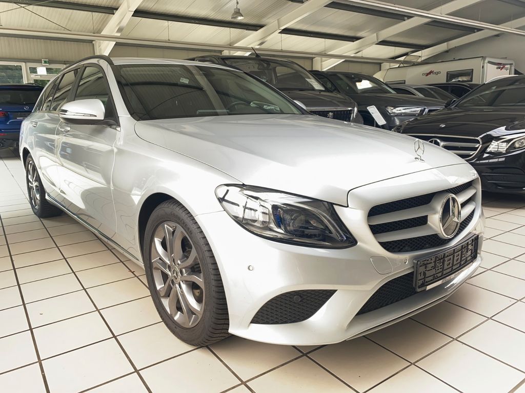 Image of Mercedes-Benz C 200