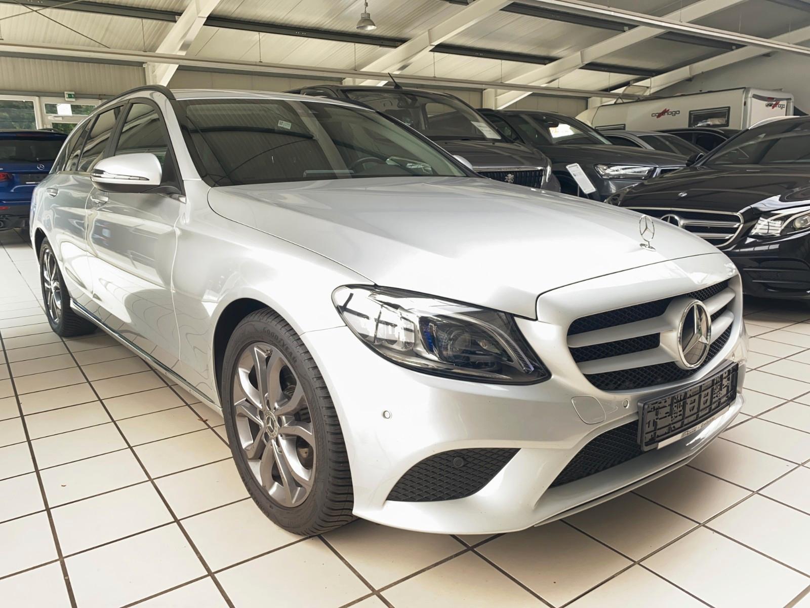 Mercedes-Benz C 200 T-Modell Automatik mit LED-Multibeam/AHK