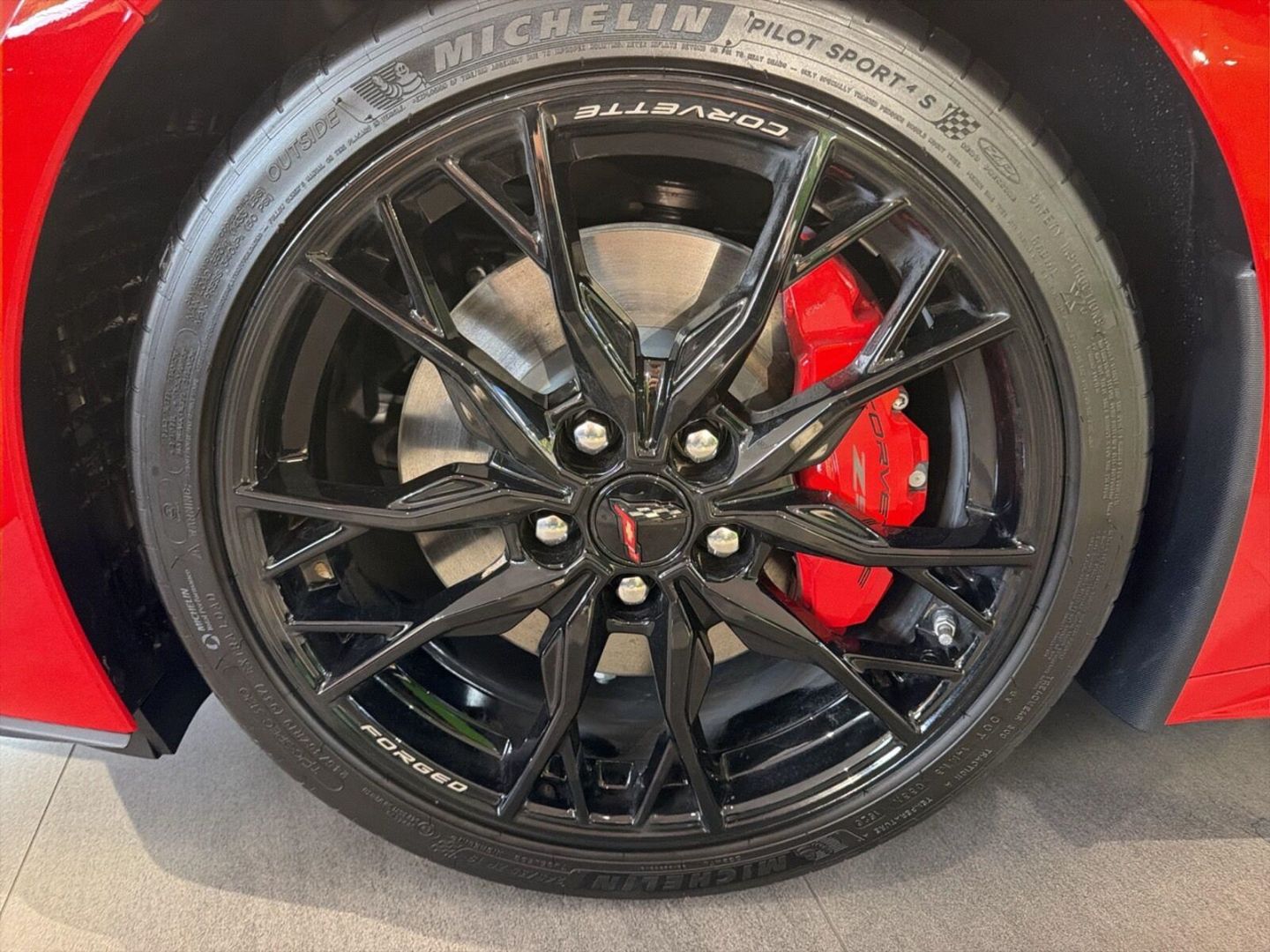 Fahrzeugabbildung Corvette C8 Coupe 6.2 V8 MY2026 3LT Facelift mit Werksgar