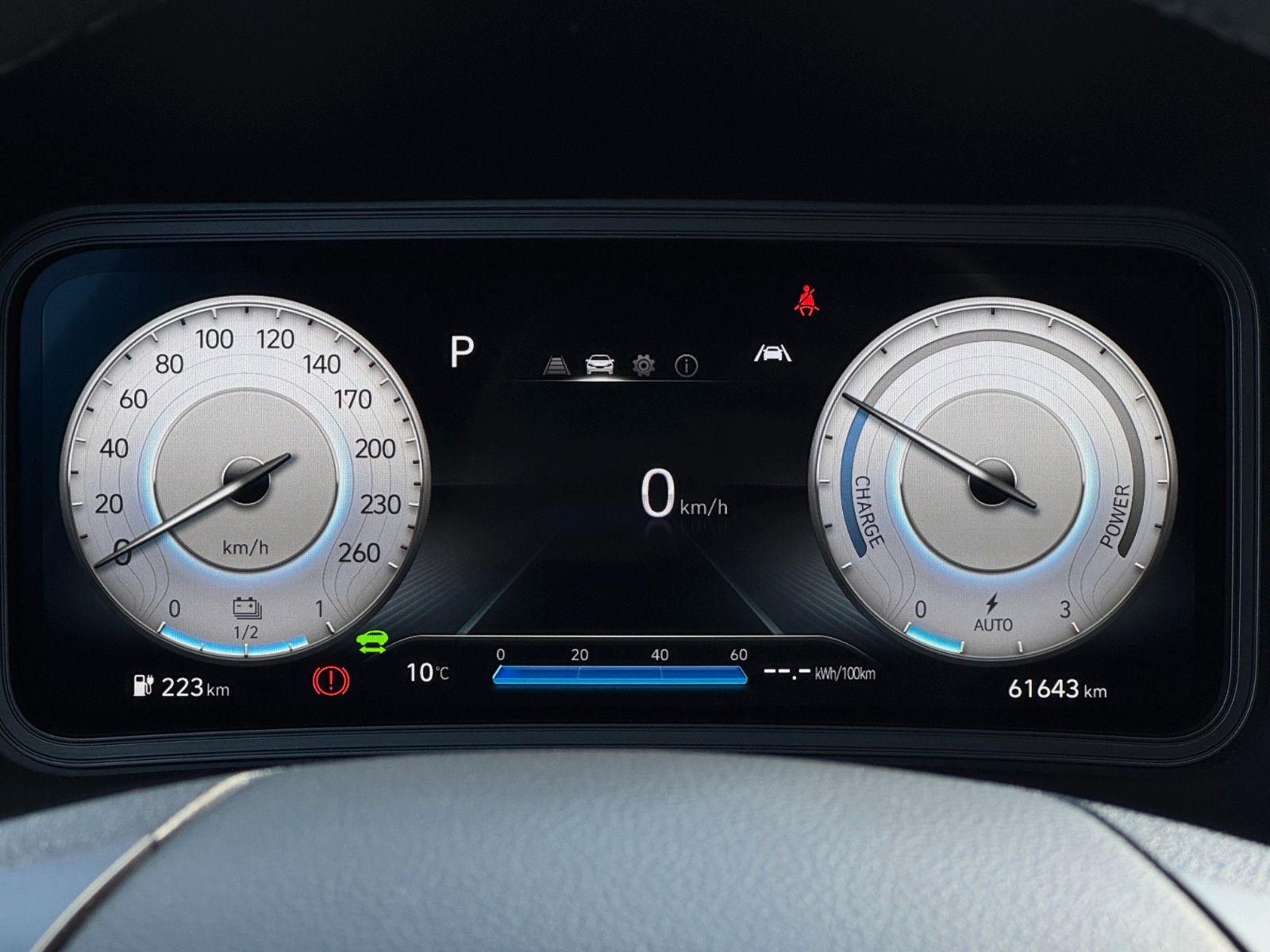 Fahrzeugabbildung Hyundai KONA E SELECT ACC PDC LFA LKA SHZ LHZ CarPlay