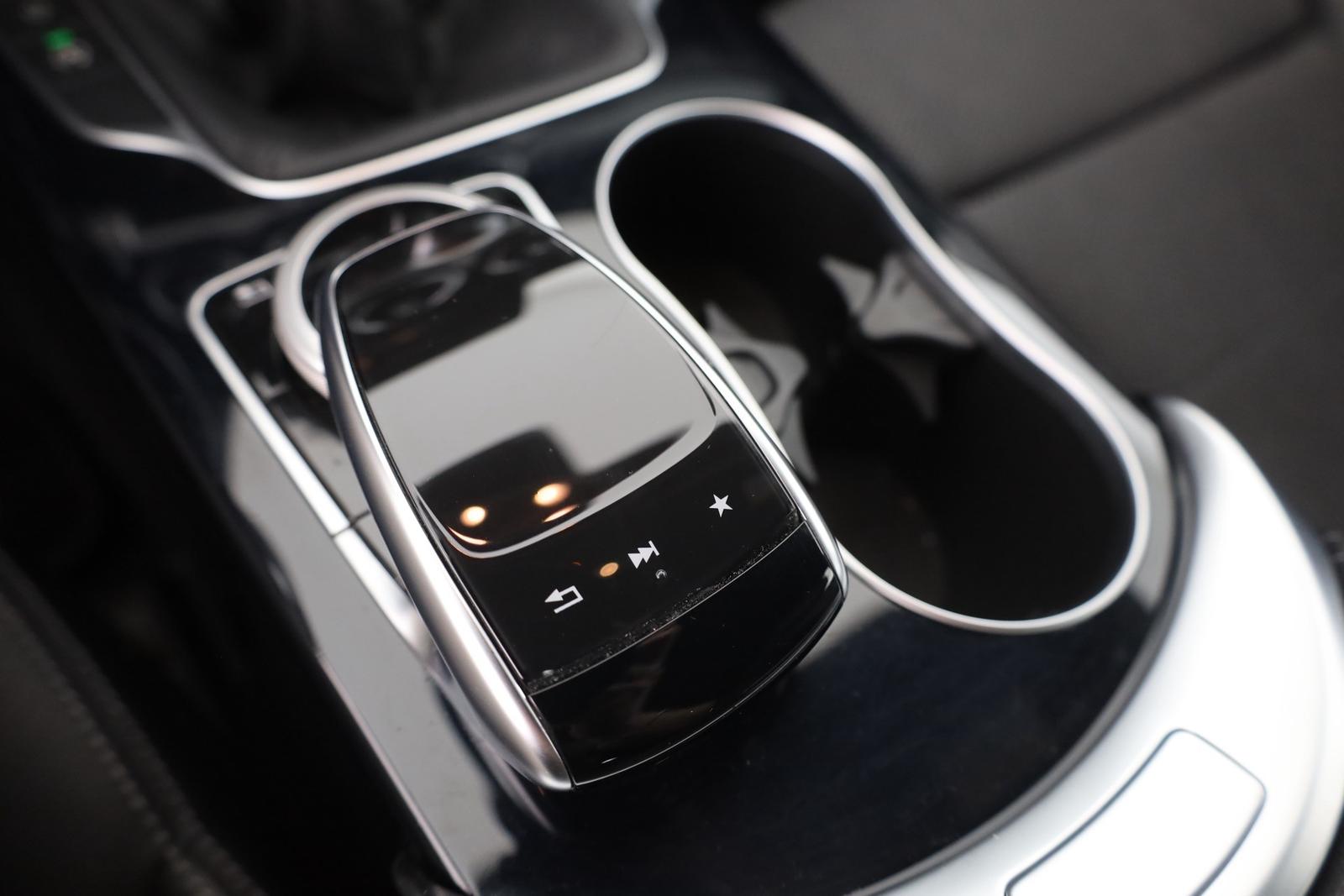Mercedes-Benz C180 T Avantgarde LED Navi Sitzheizung Tempomat