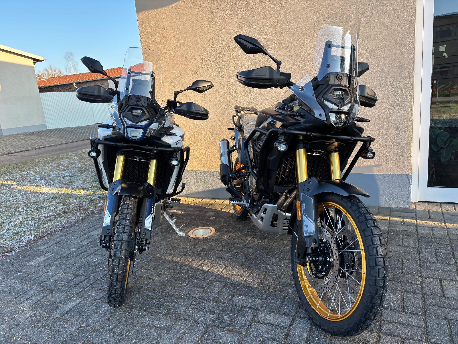 VOGE DS800X RALLY E5+ Black Knigth/ White blue