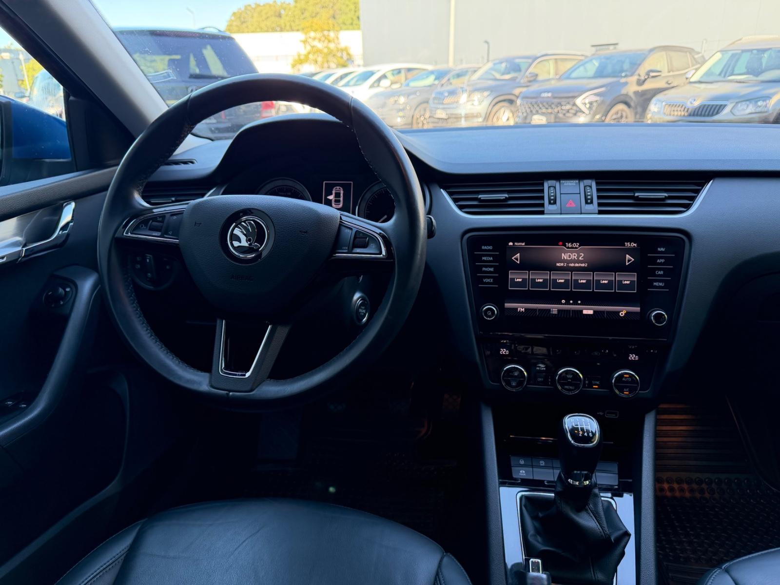 Skoda Octavia 2.0 TDI/LED/KAMERA/AHK/LEDER/MEMORY