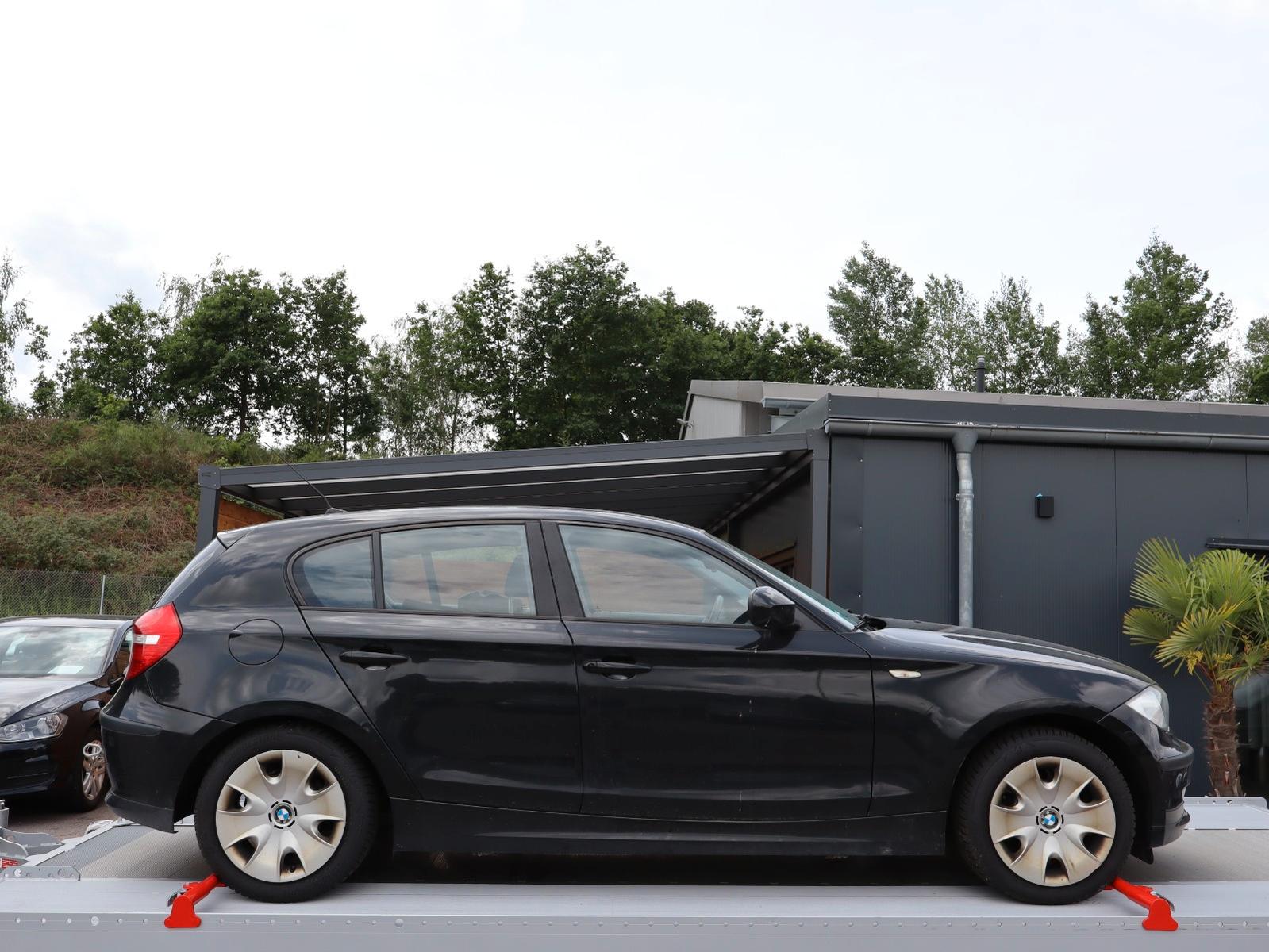 BMW 116i ADVANTAGE-PAKET*KLIMAAUTOMATIK*MOTORSCHADEN