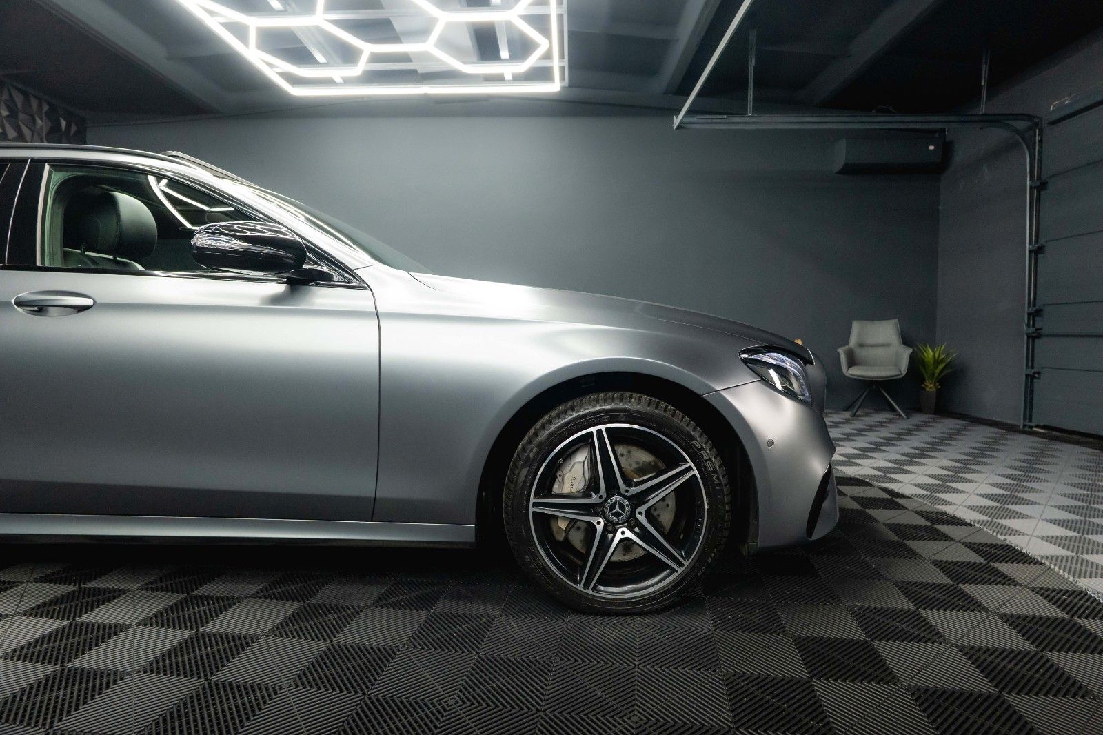 Fahrzeugabbildung Mercedes-Benz E 300de AMG Night-Paket Designo *Pano*ACC*LED*