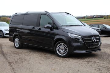 Mercedes V 220 - 5