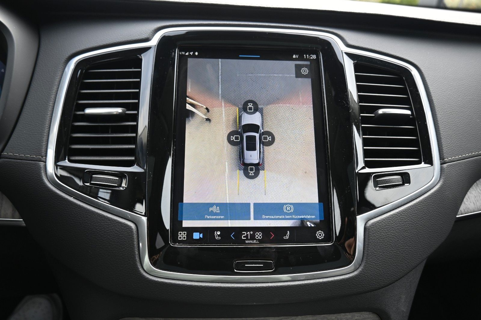 Fahrzeugabbildung Volvo XC90 B5 D AWD Ultimate Bright*STHZ*LUFT*360°*AHK