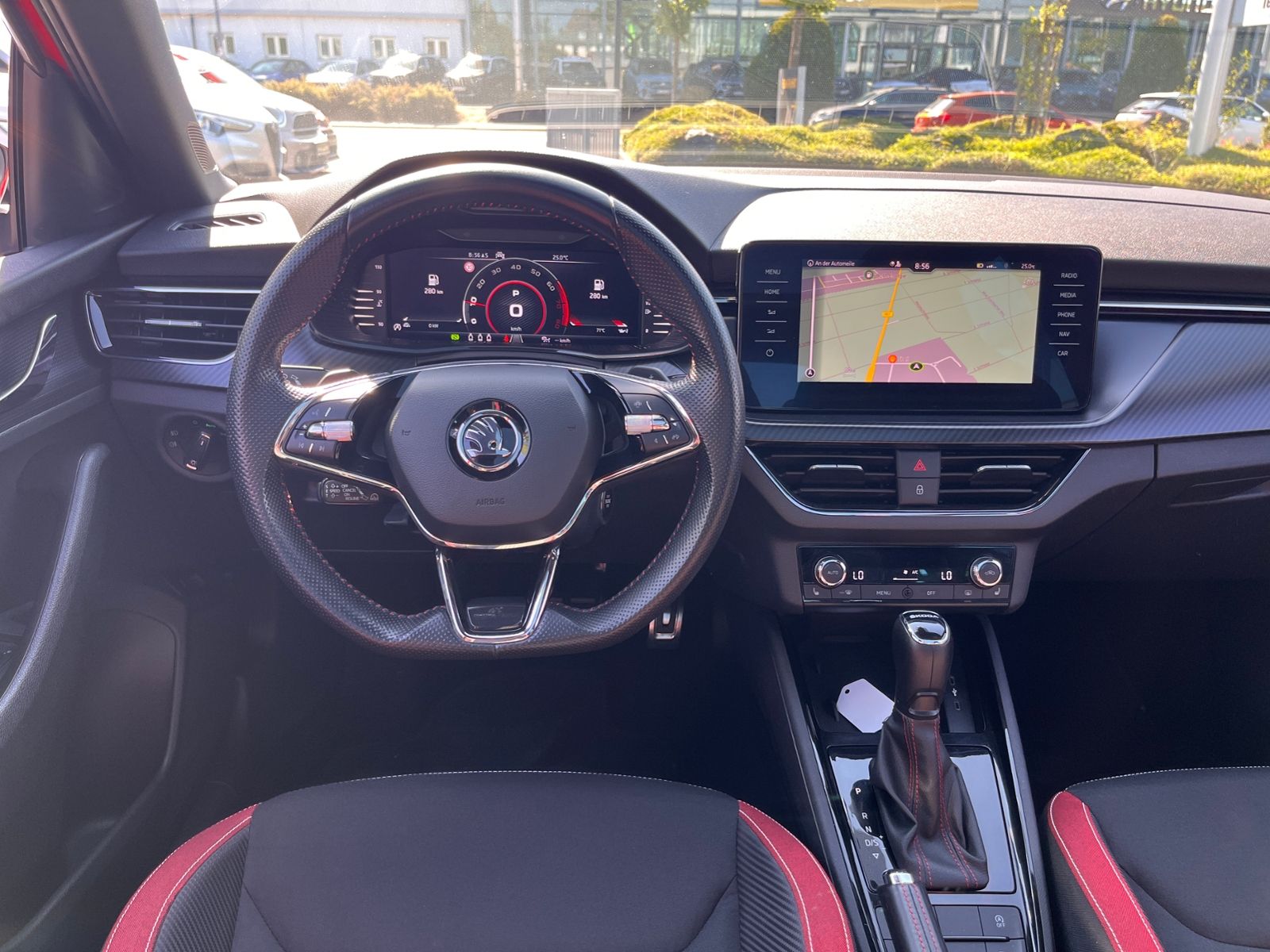 Fahrzeugabbildung SKODA KAMIQ  Monte Carlo PANO ACC KAM LED