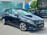 Mercedes-Benz B 180 Urban Panorama AHK Navi Sitzheizung PDC - Mercedes-Benz B-Class: Schwarz