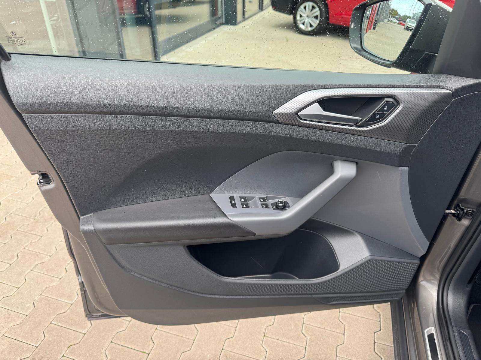 Volkswagen T-Cross 1.0 TSI DSG*R-LINE*LED*ACC*SHZ*CarPlay
