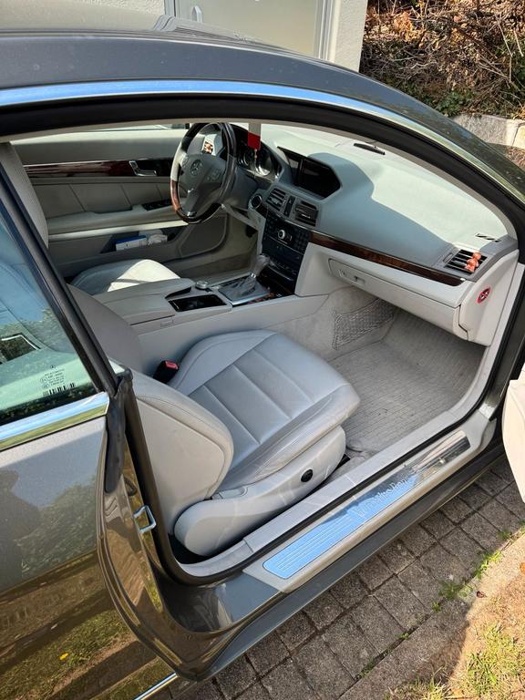 Mercedes-Benz E 350