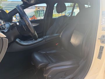 Mercedes E 200 - 9