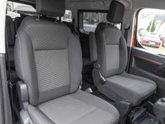 TOYOTA Proace 2,0-l-D-4D L1 (8-Si.) Autm. Verso Team De TOYOTA Proace 2,0-l-D-4D L1 (8-Si.) Autm. Verso Team De