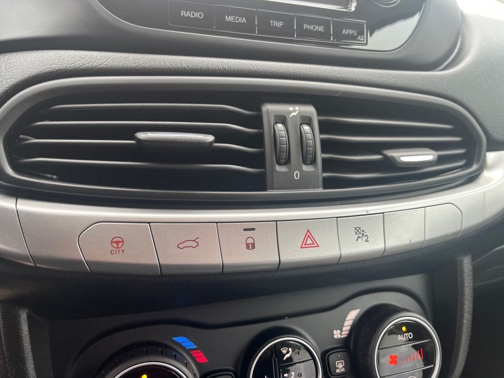 Fiat Tipo 1.6 Multijet Lounge – Bild 16