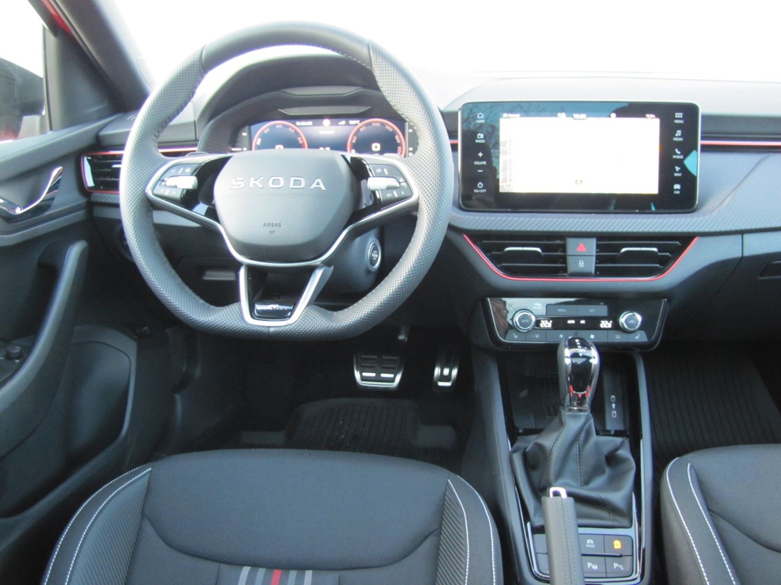 Fahrzeugabbildung SKODA Scala Monte Carlo 1.5l TSI 150PS 7-Gang DSG