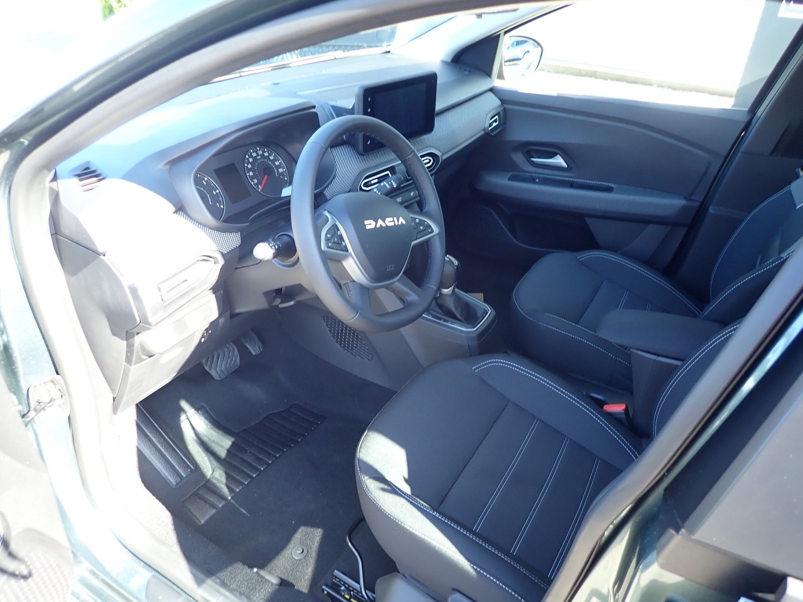 Fahrzeugabbildung Dacia Sandero Journey TCe 90 CVT