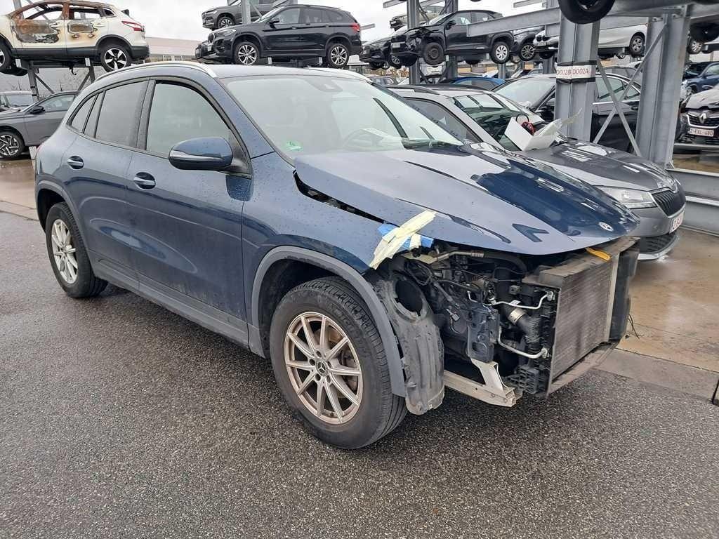 Mercedes-Benz GLA 180 1.3i Aut. / €13.215 netto / Leder / Navi