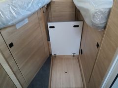 Chausson C727, Alkoven, MJ25