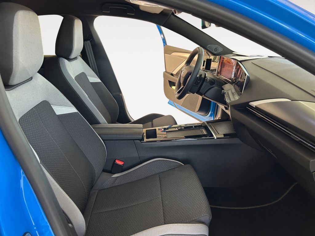 Fahrzeugabbildung Opel Astra 1.2 Turbo AT Edition