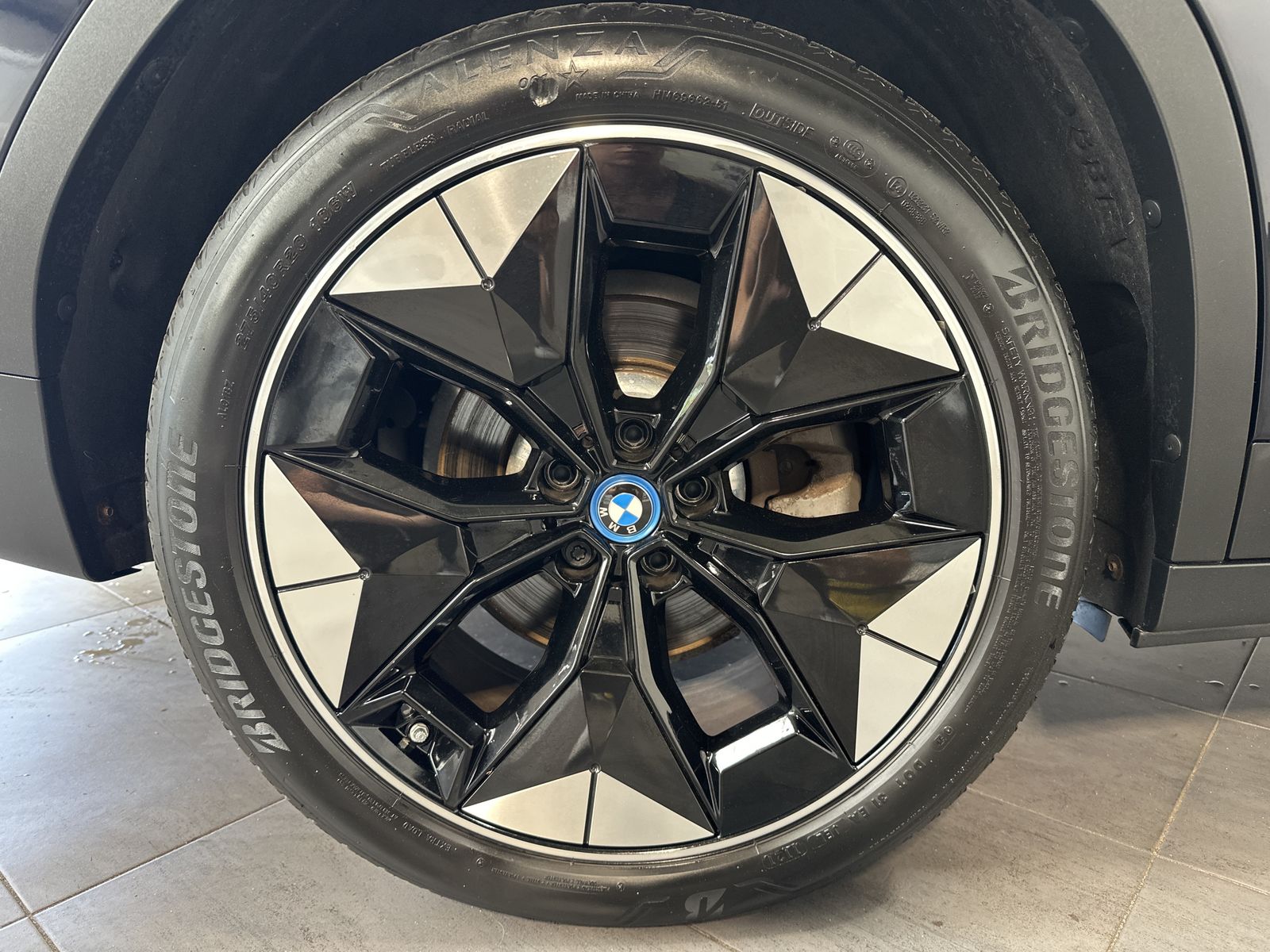 Fahrzeugabbildung BMW iX3 Impressive NAV+LED+H&K+360°+HEAD-UP+20ZO+1HD