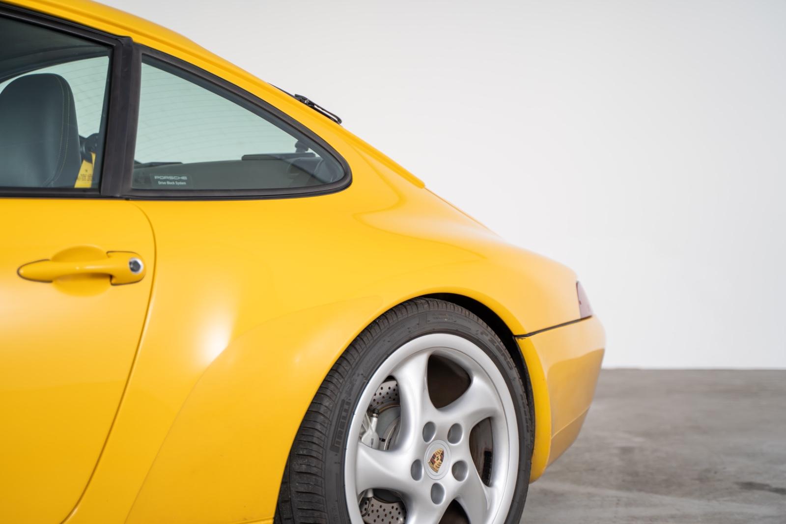 Porsche 993 Carrera 4