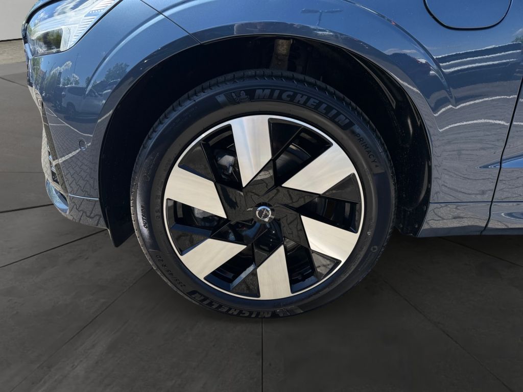 VOLVO XC60 T6 AWD Plug-in Hybrid Plus Dark 360° VOLVO XC60 T6 AWD Plug-in Hybrid Plus Dark 360°