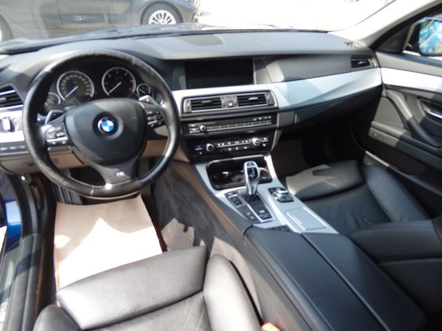 Fahrzeugabbildung BMW 530d xDrive/Pano/SoftC/Leder/Navi/Kamera/2.H/AHK