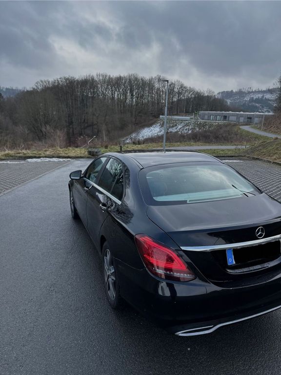 Image of Mercedes-Benz C 180