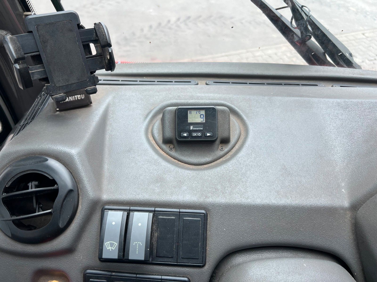 Fahrzeugabbildung Manitou MRT 2150 + / nur 2.463h! / Funk / Gabel