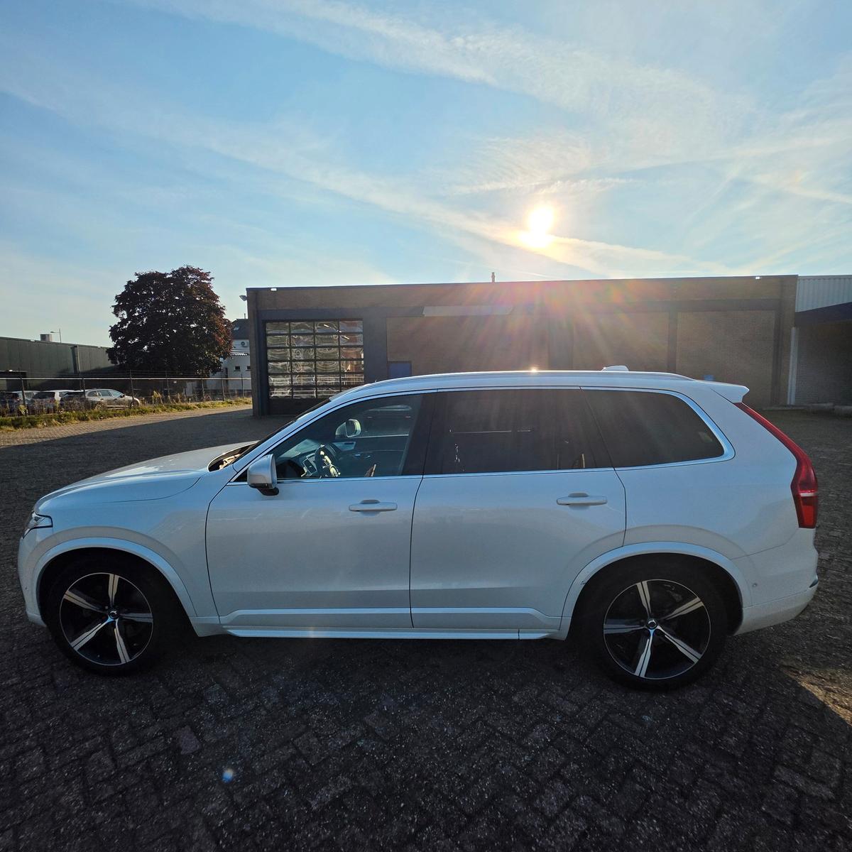 Volvo XC90 D5 AWD R-Design *Vollausstattung* 360*