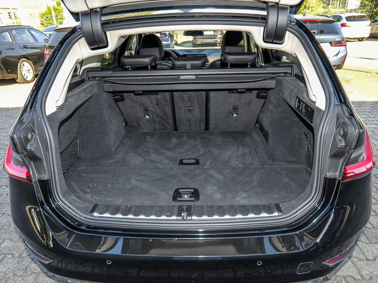 BMW 3 Series i Touring Advantage LC Prof ACC RFK SHZ LEDER, миниатюра 23