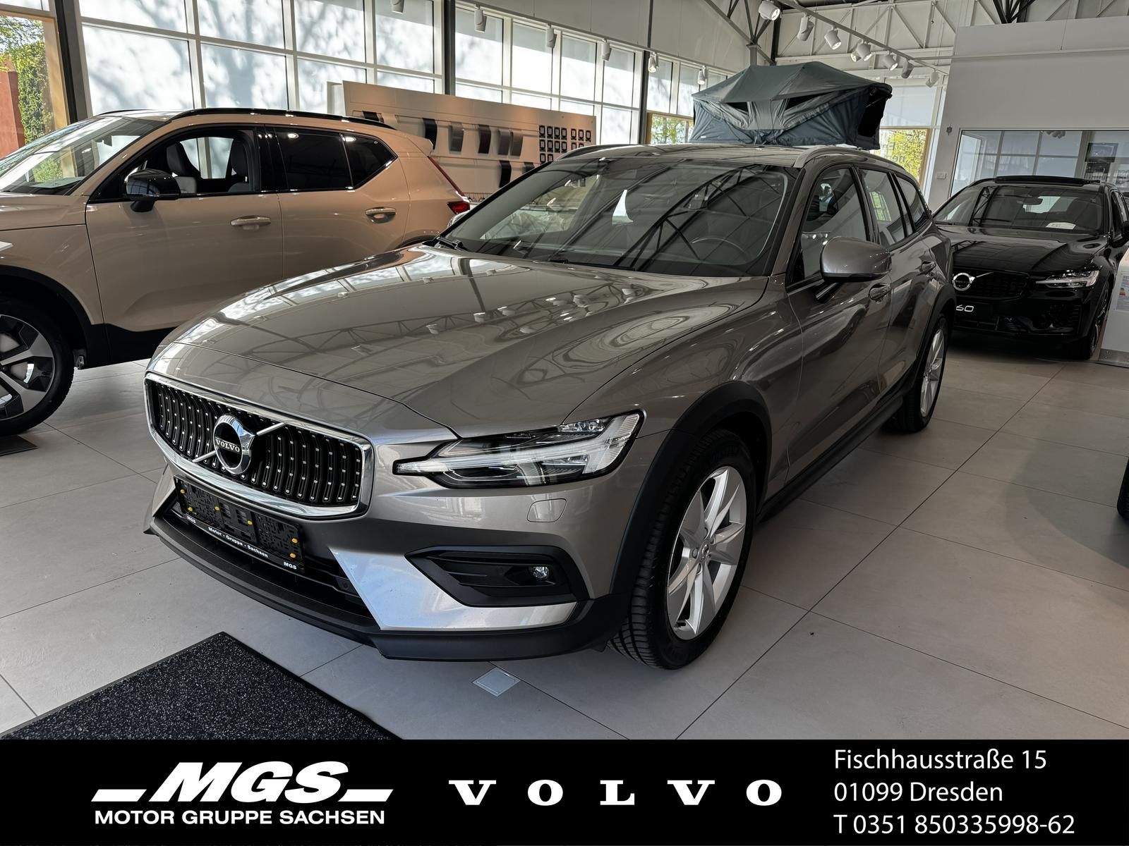 VOLVO V60 CC