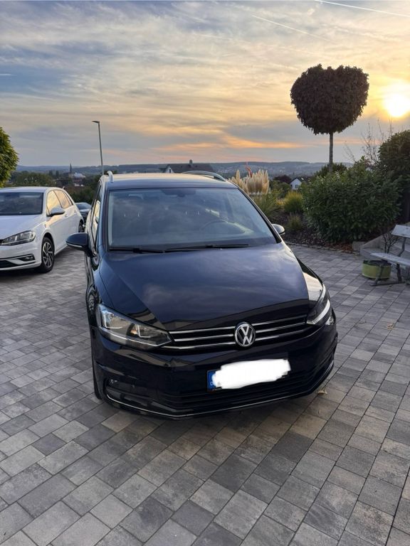 Image of Volkswagen Touran