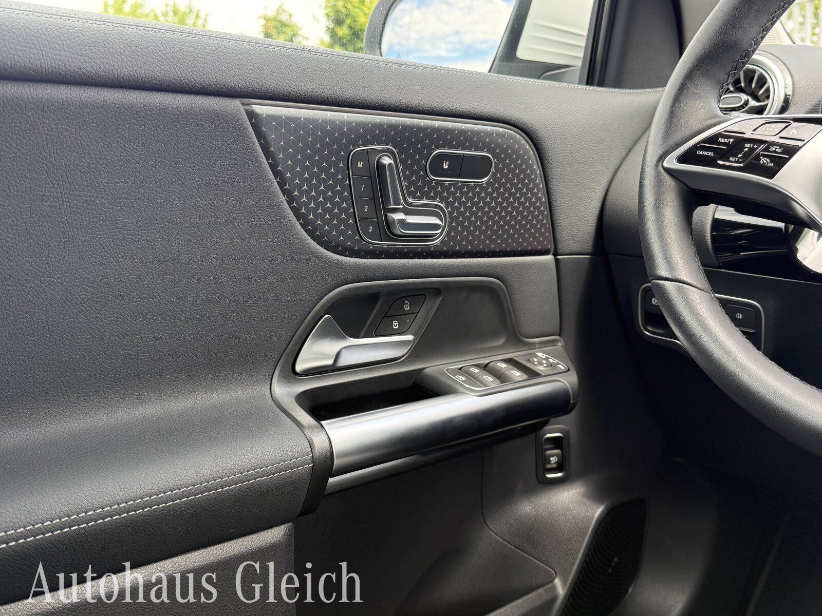 Fahrzeugabbildung Mercedes-Benz EQA 250 + Progressive Navi/Distronic/Klima/LED/B