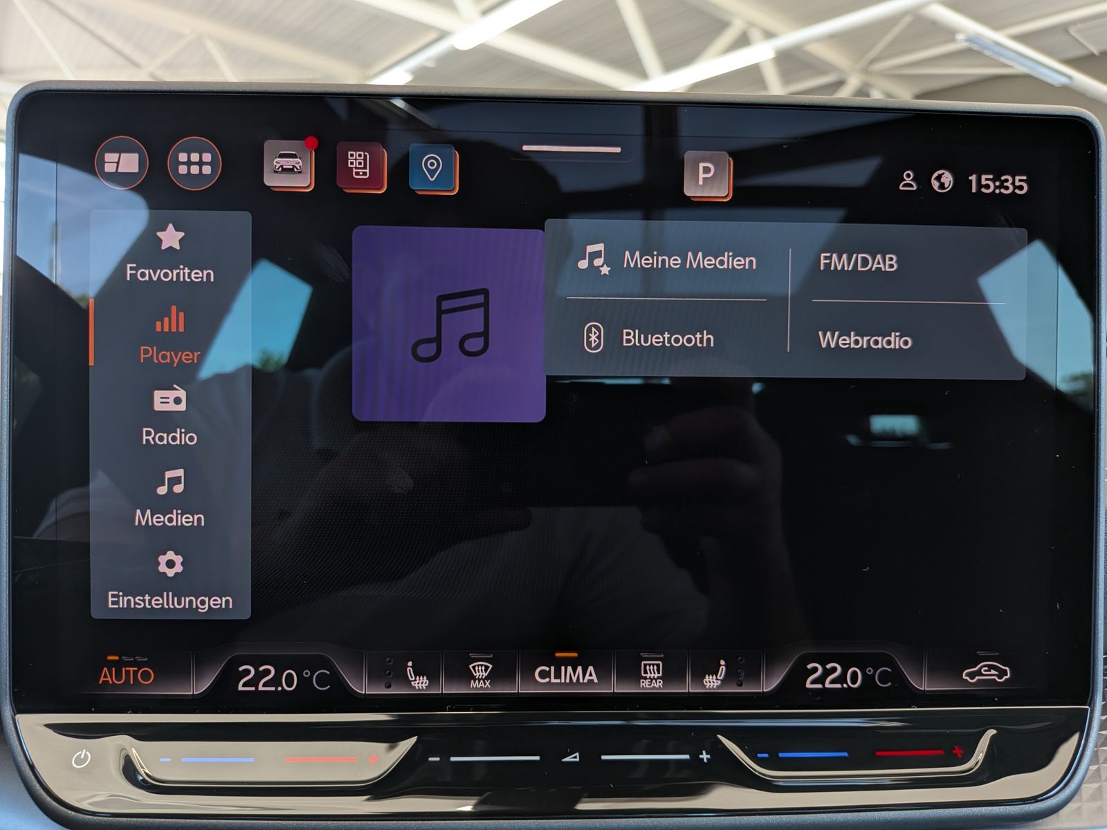 Fahrzeugabbildung CUPRA Leon 1.5 eTSI Dynamic-Edge-Paket Pano Cam AHK 18