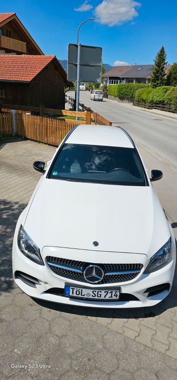 Image of Mercedes-Benz C 300
