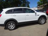 Chevrolet Captiva 2.2 D LT 2WD/Navi/1-Hand/RWK/7-Sitze - Chevrolet Captiva in Hamburg