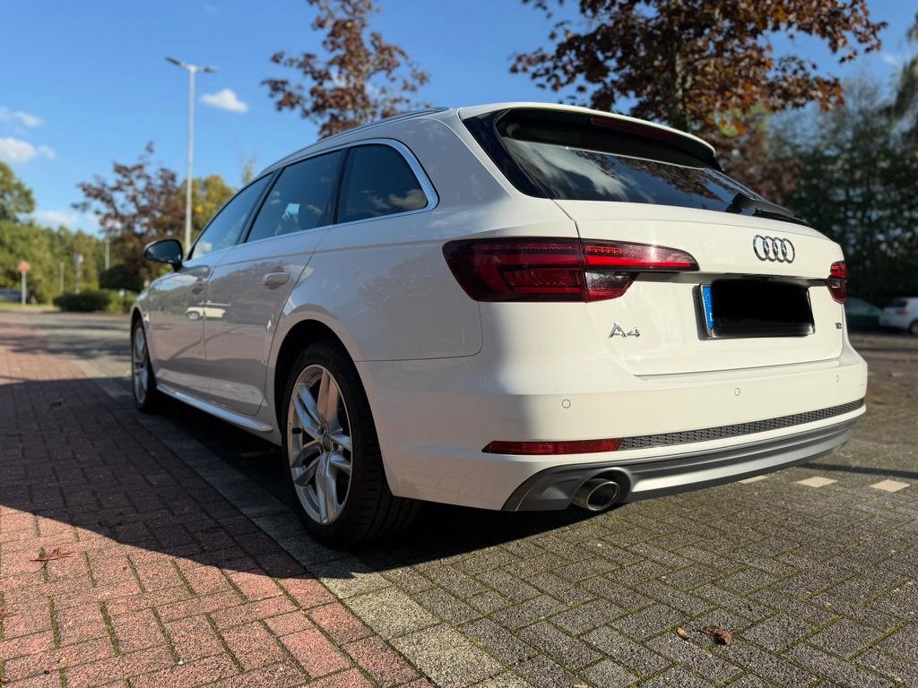 Audi A4 2.0 TDI S tronic Avant S-Line - TOP gepflegt