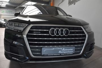 Audi Q7 - 1