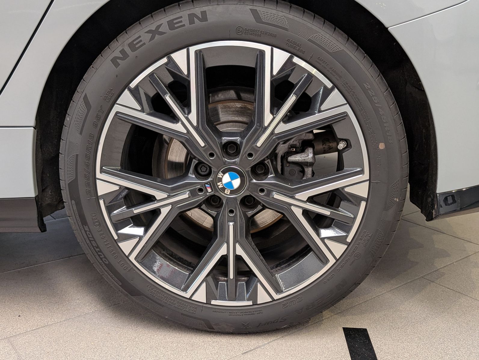 Fahrzeugabbildung BMW 118 d M-Sport Premium Shadow Cam Pano Alcan 18"