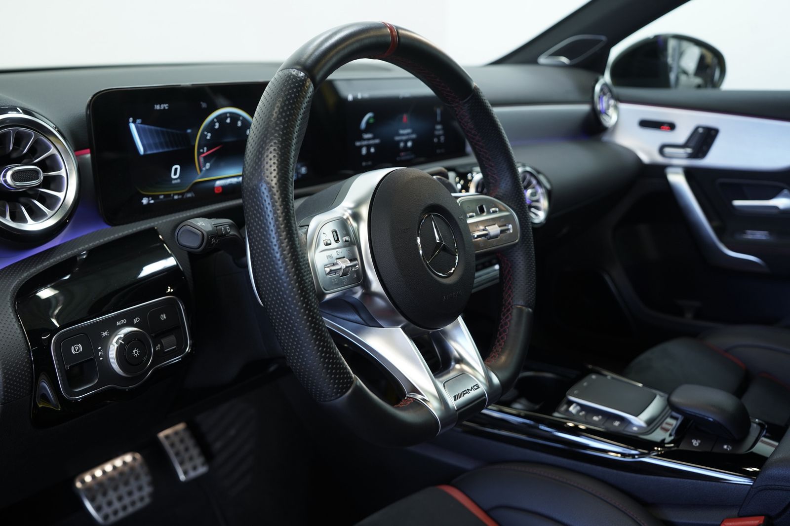 Mercedes Benz A 35 Amg Mercedes Benz A 35 Amg