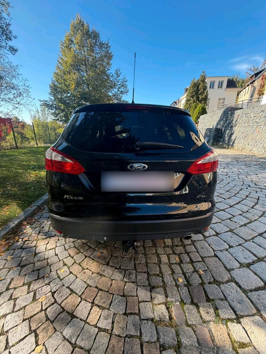Ford Focus 2013 — салон