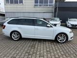 Skoda Octavia  2.0 Combi Clever 4x4 / AUTOMATIK/ KAMER - Skoda Octavia Clever mit Diesel-Antrieb