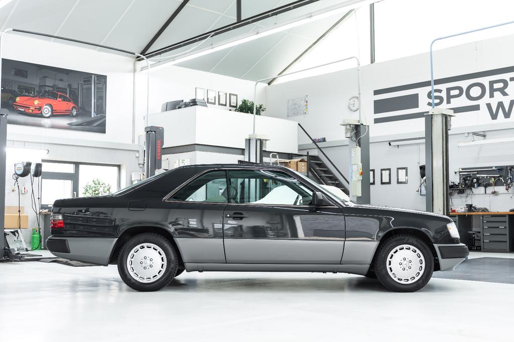 Mercedes-Benz CE 230