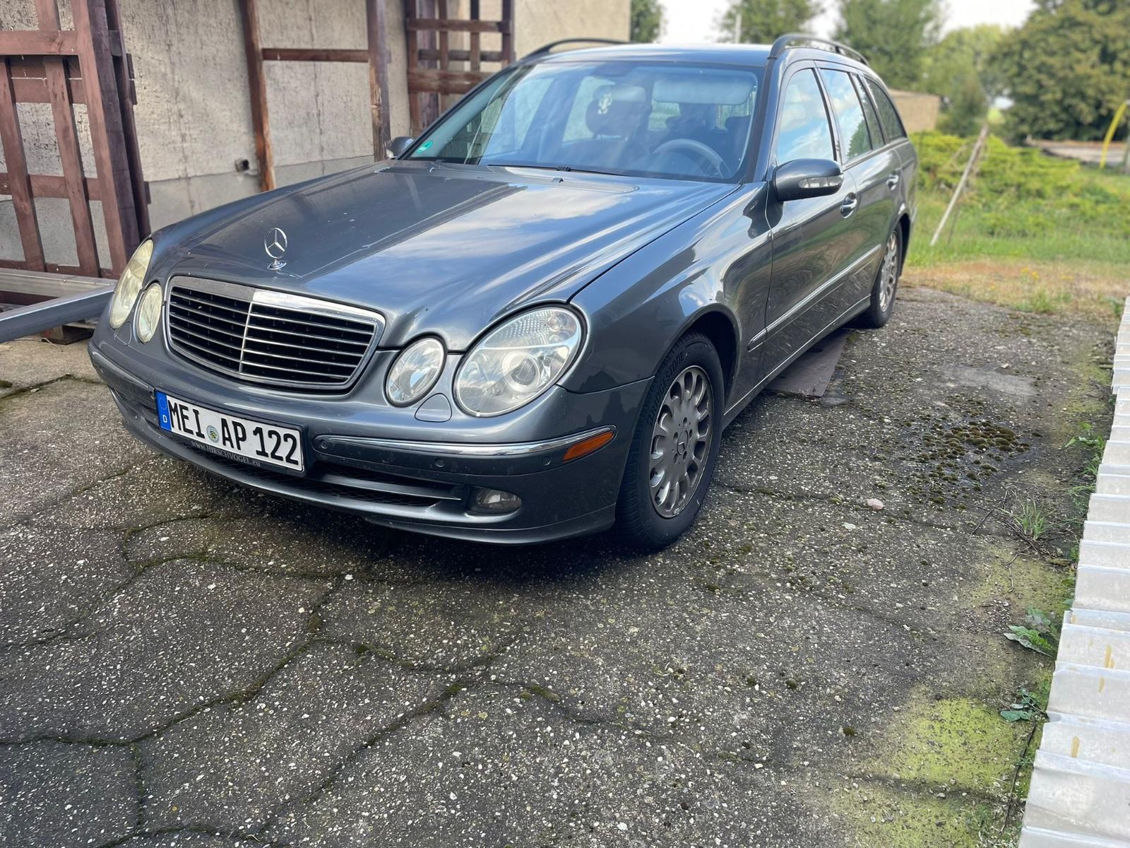 Mercedes-Benz E 220 E -Klasse T-Modell E 220 T CDI