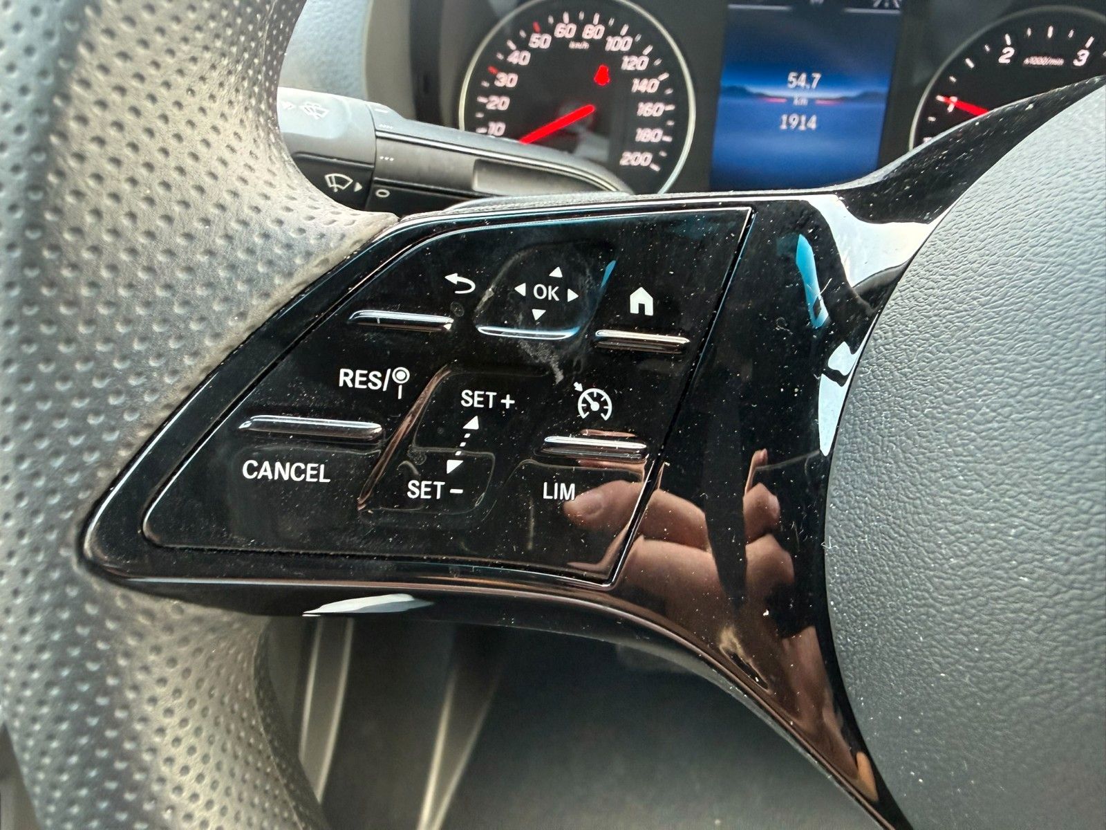 Fahrzeugabbildung Mercedes-Benz Sprinter 317 CDI 9G 3665 AHK3,5 Klima 360