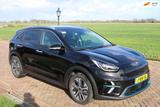 Kia Niro E-Niro ExecutiveLine 64 kWh 15699 NETTO** P - schwarze Kia Niro