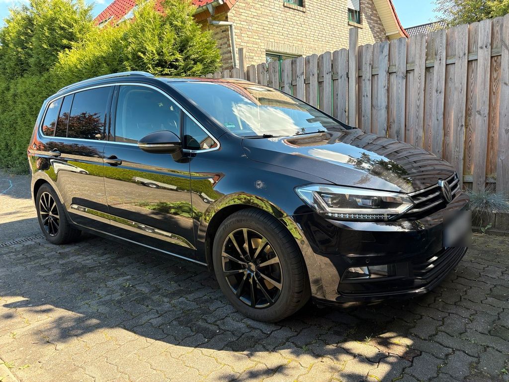 Image of Volkswagen Touran