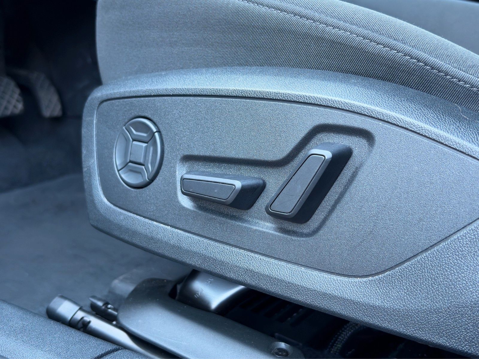 Fahrzeugabbildung Audi A3 Sportback MHEV*ViCo*LED*SHZ*NAVI**