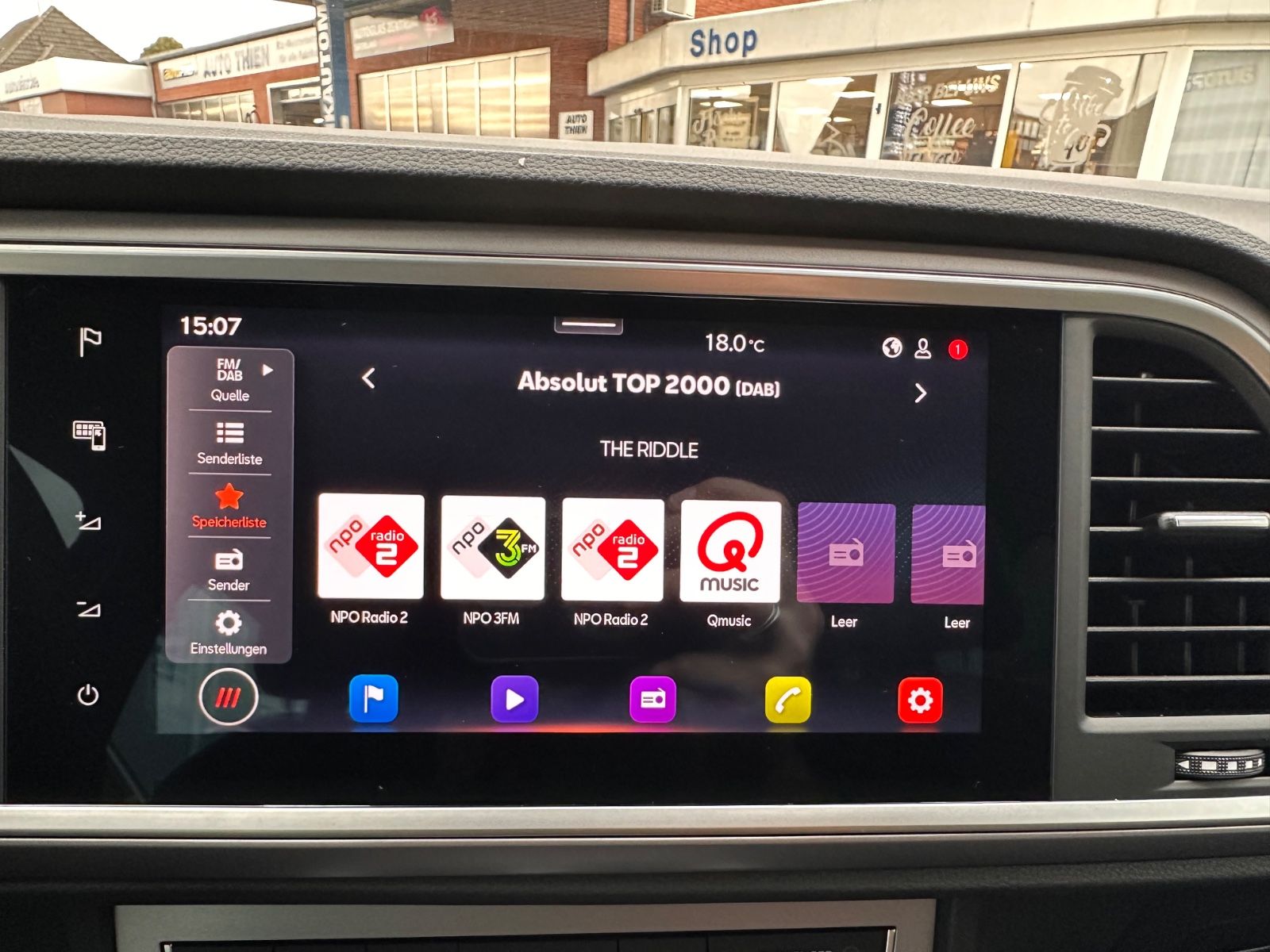 Fahrzeugabbildung SEAT Ateca FR 1.5 TSI DSG AHK/ACC/NAVI/LED/eHeck/SHZ